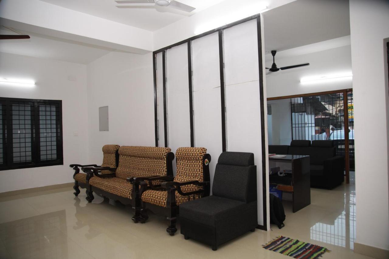מלון טריואנדרום Meghna Residency מראה חיצוני תמונה