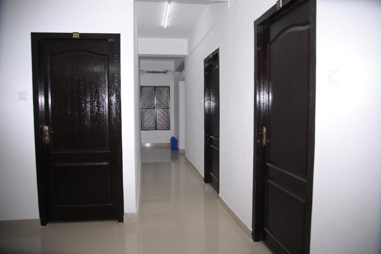 מלון טריואנדרום Meghna Residency מראה חיצוני תמונה