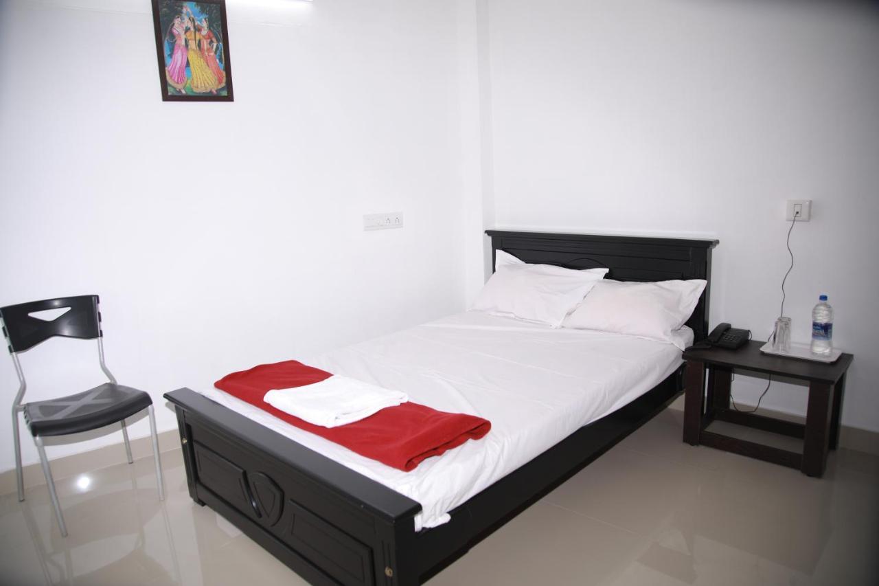 מלון טריואנדרום Meghna Residency מראה חיצוני תמונה