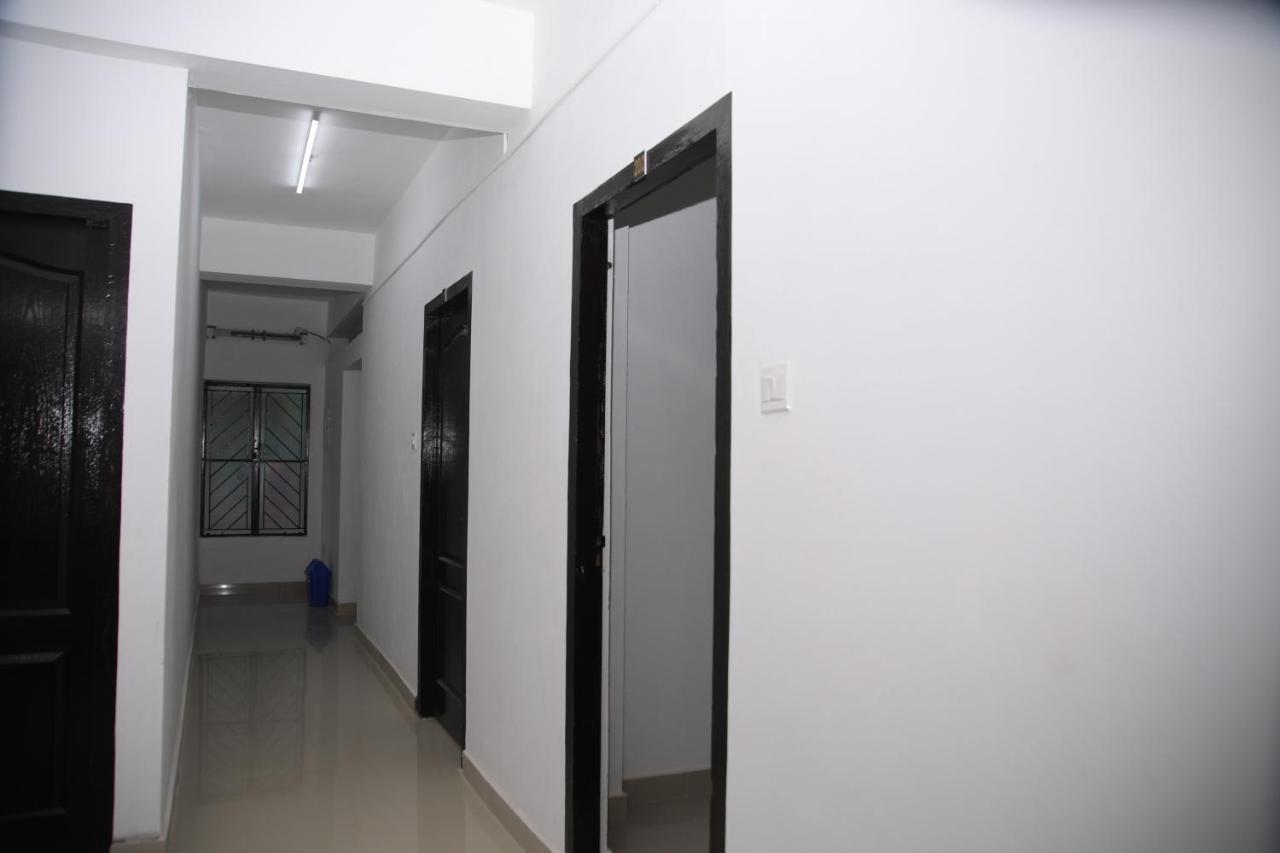 מלון טריואנדרום Meghna Residency מראה חיצוני תמונה