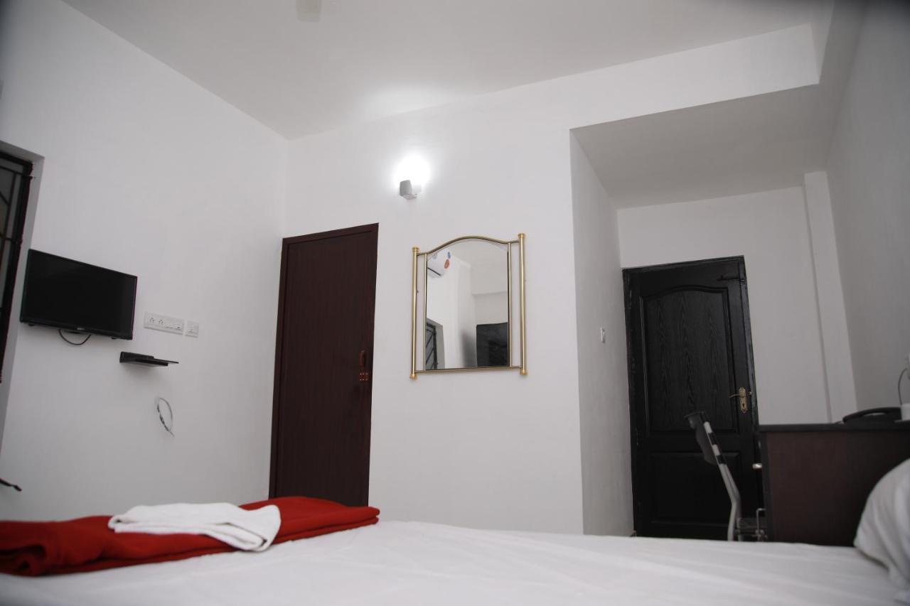מלון טריואנדרום Meghna Residency מראה חיצוני תמונה