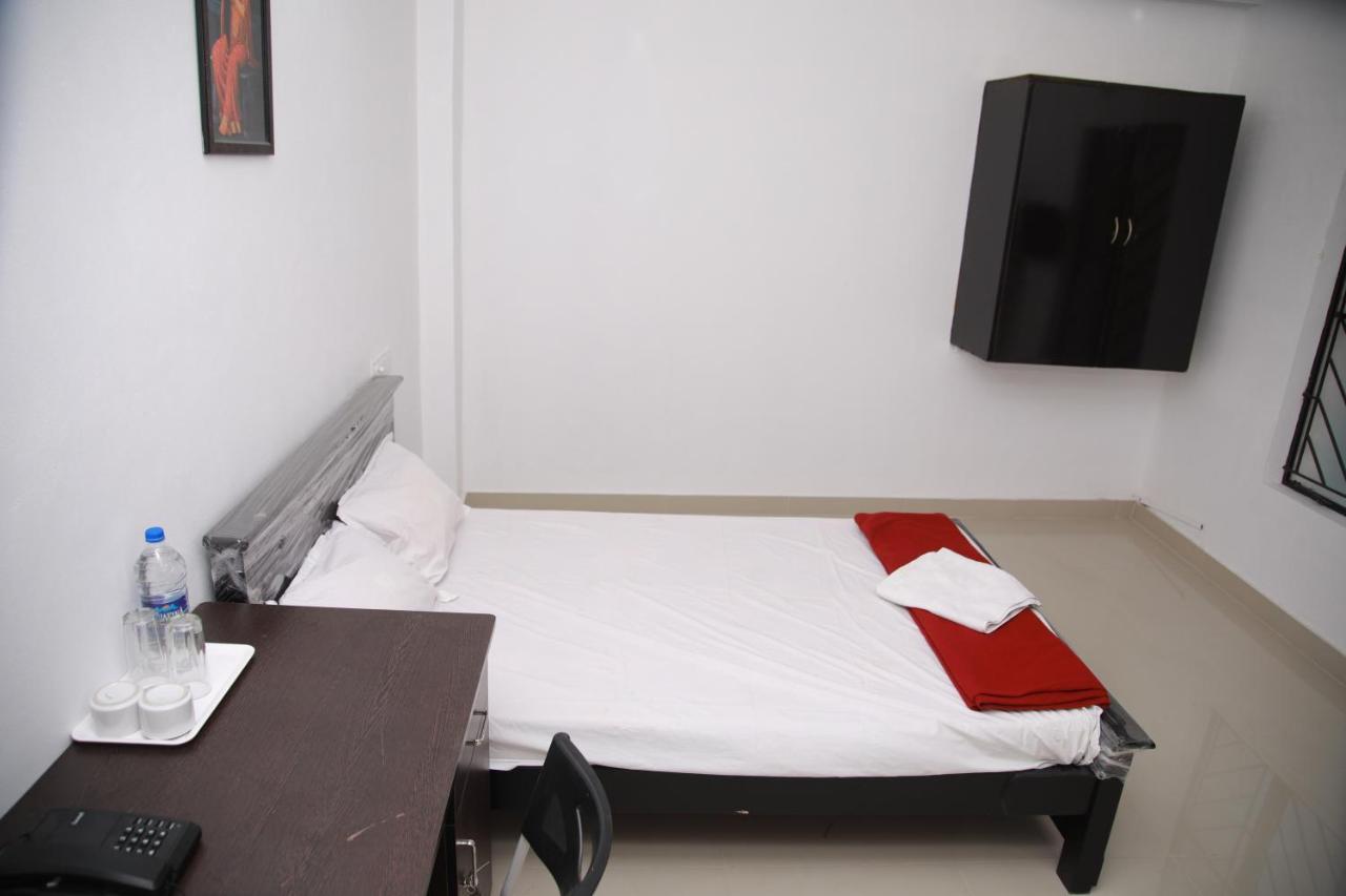 מלון טריואנדרום Meghna Residency מראה חיצוני תמונה