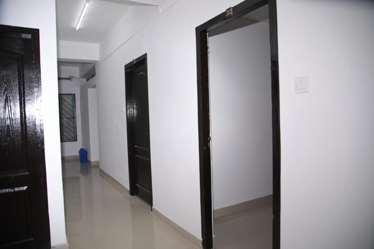 מלון טריואנדרום Meghna Residency מראה חיצוני תמונה