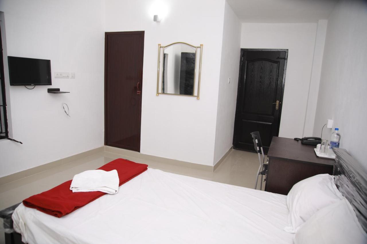 מלון טריואנדרום Meghna Residency מראה חיצוני תמונה