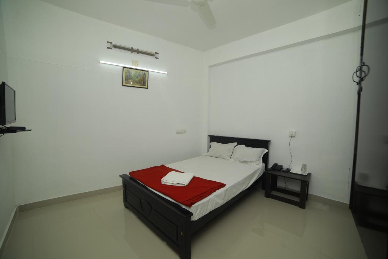 מלון טריואנדרום Meghna Residency מראה חיצוני תמונה