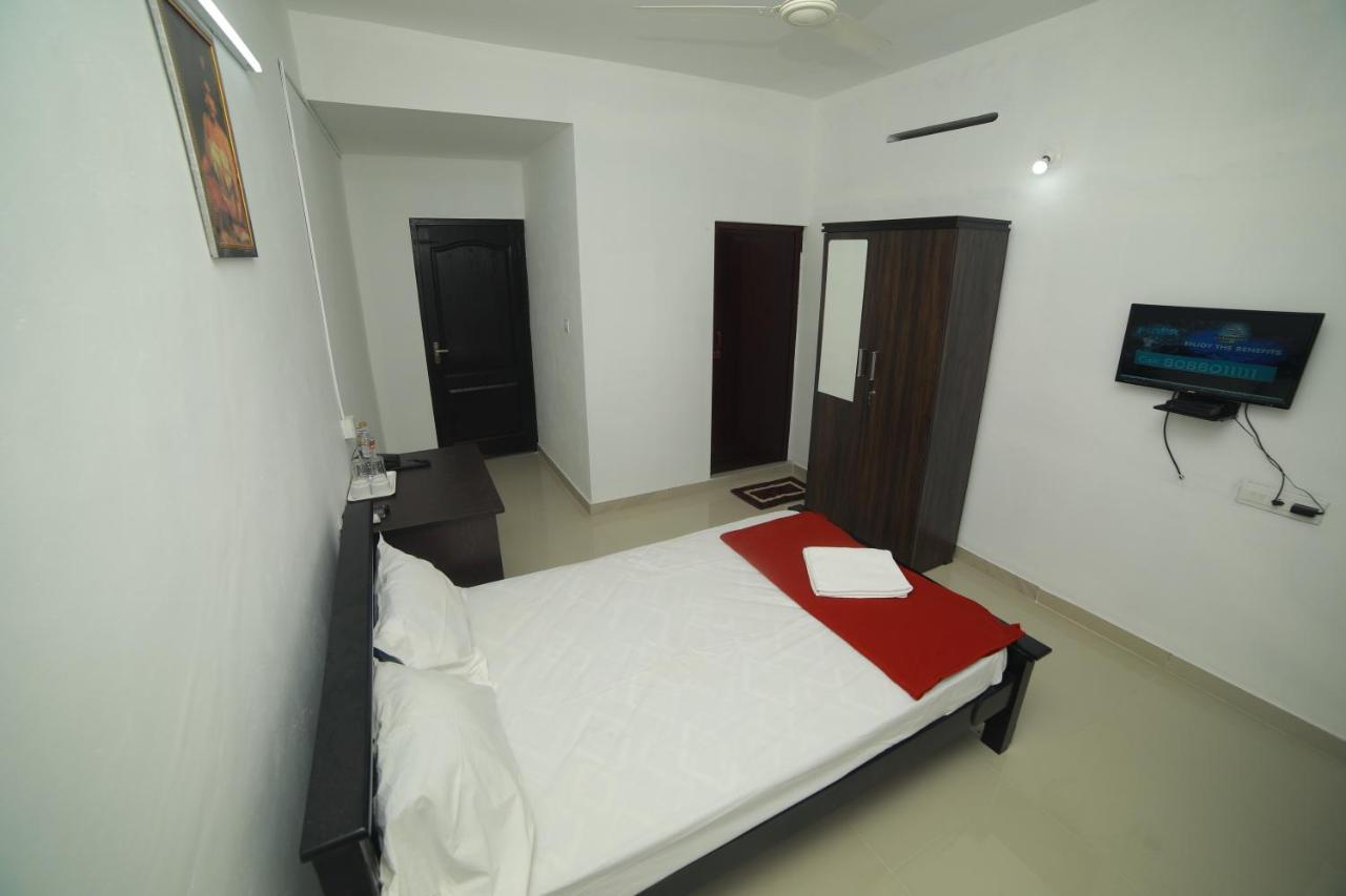 מלון טריואנדרום Meghna Residency מראה חיצוני תמונה