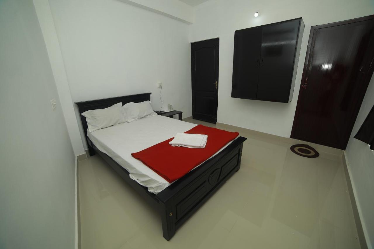 מלון טריואנדרום Meghna Residency מראה חיצוני תמונה
