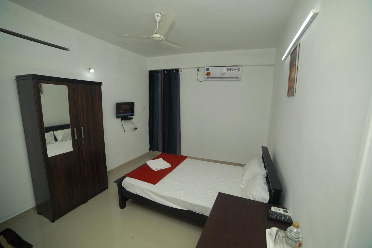 מלון טריואנדרום Meghna Residency מראה חיצוני תמונה