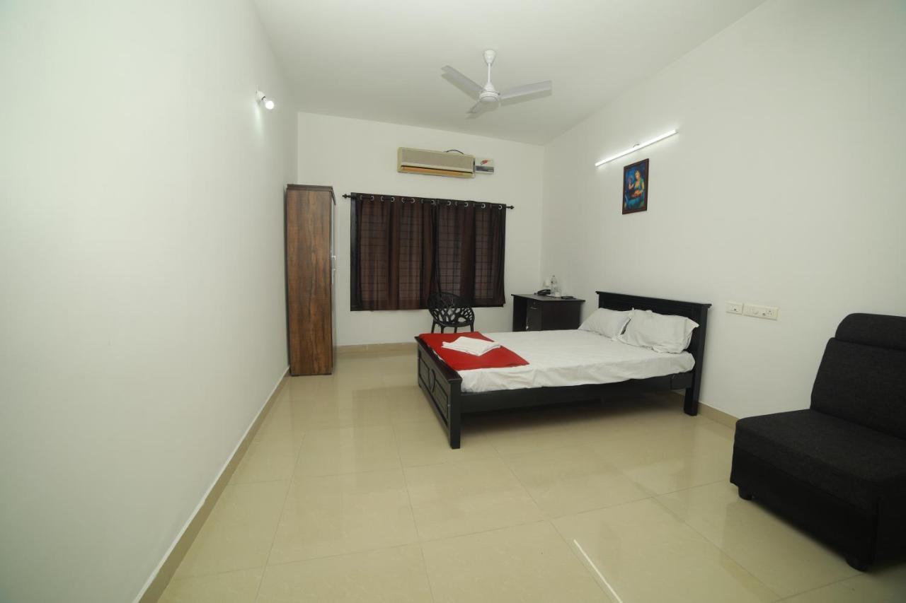 מלון טריואנדרום Meghna Residency מראה חיצוני תמונה