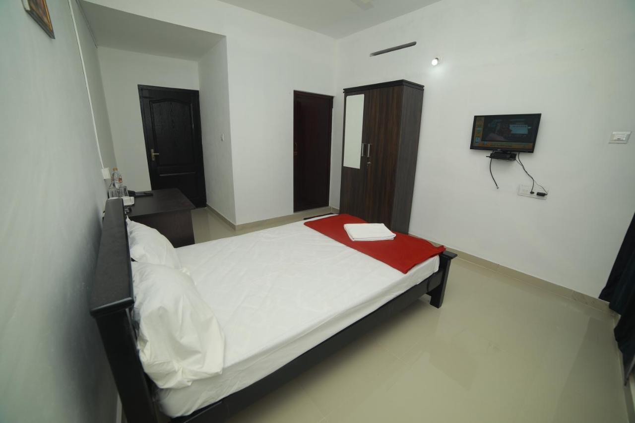 מלון טריואנדרום Meghna Residency מראה חיצוני תמונה