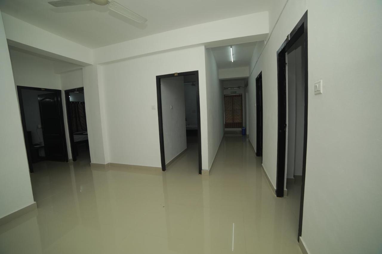 מלון טריואנדרום Meghna Residency מראה חיצוני תמונה