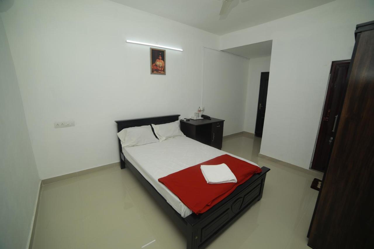 מלון טריואנדרום Meghna Residency מראה חיצוני תמונה