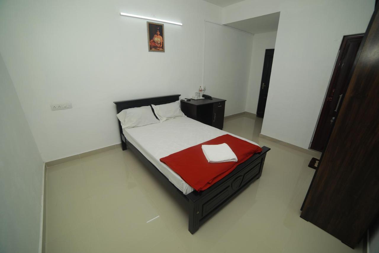 מלון טריואנדרום Meghna Residency מראה חיצוני תמונה