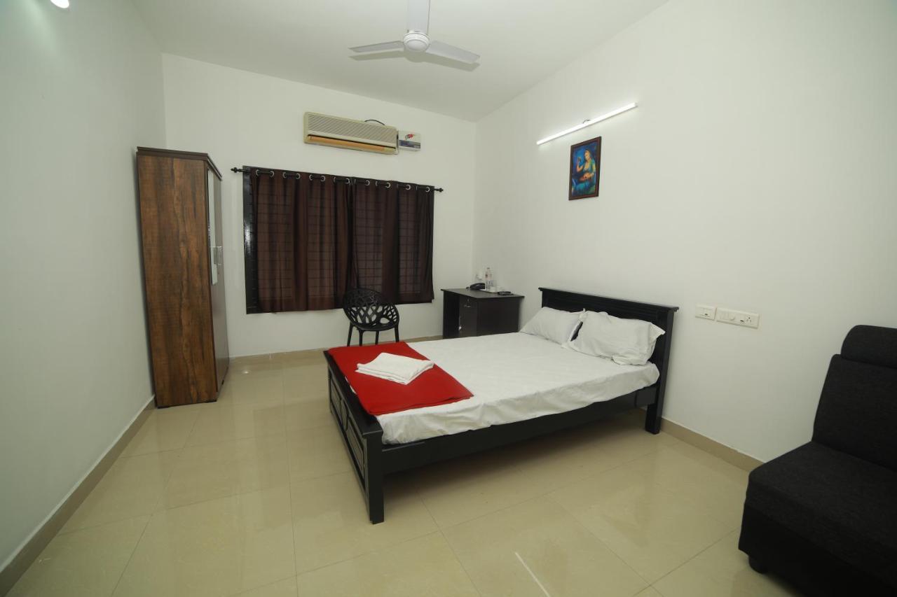 מלון טריואנדרום Meghna Residency מראה חיצוני תמונה